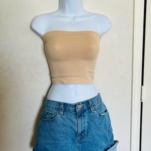 Beautiful tan tank top!🌺